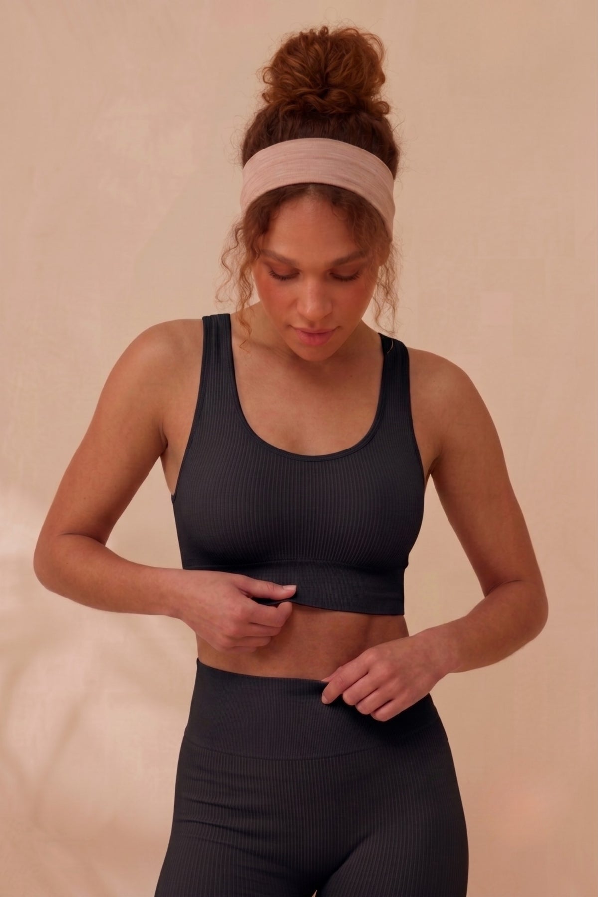 Eliza Chen Özel Koleksiyonu Kadın Toparlayıcı Büstiyer Korse – Pedli Kalın Askılı Spor Sütyen